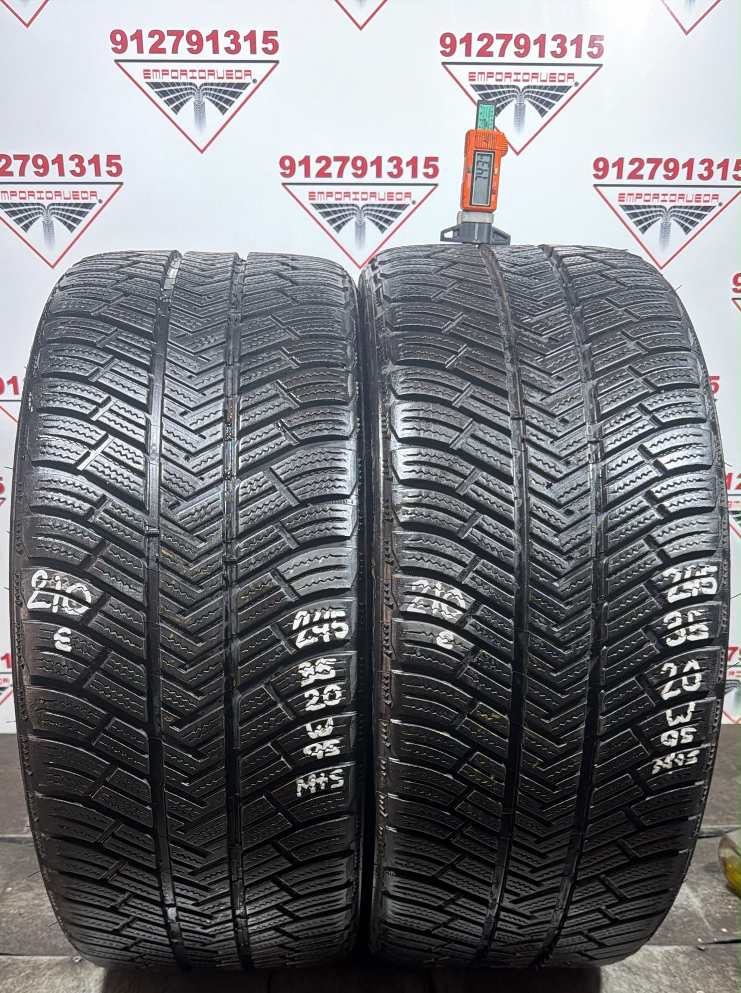 MICHELIN  USADO M+S 245/35 R20 95 W